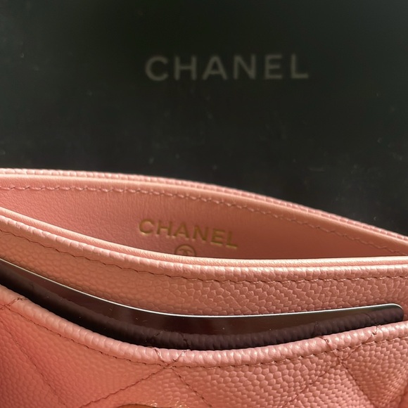 Chanel Classic Card Holder in Pink 22C - Picture 3 of 5